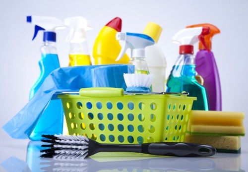 Professional end of tenancy cleaning in a KT2 apartment living room