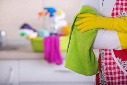 Deep cleaning support for flats and houses in KT2